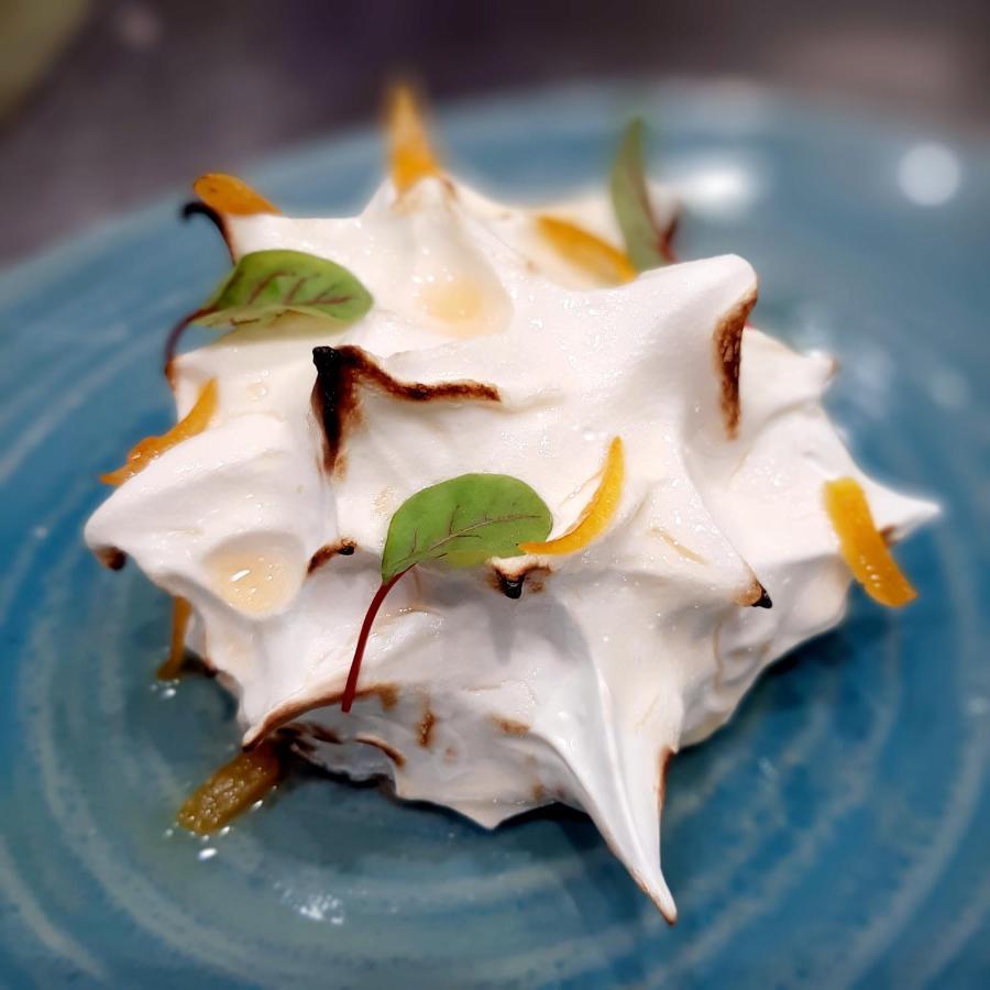 Logis Hotel Relais Saint Jacques - Chateauroux Déols エクステリア 写真