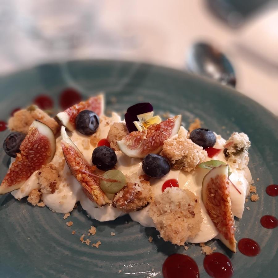 Logis Hotel Relais Saint Jacques - Chateauroux Déols エクステリア 写真