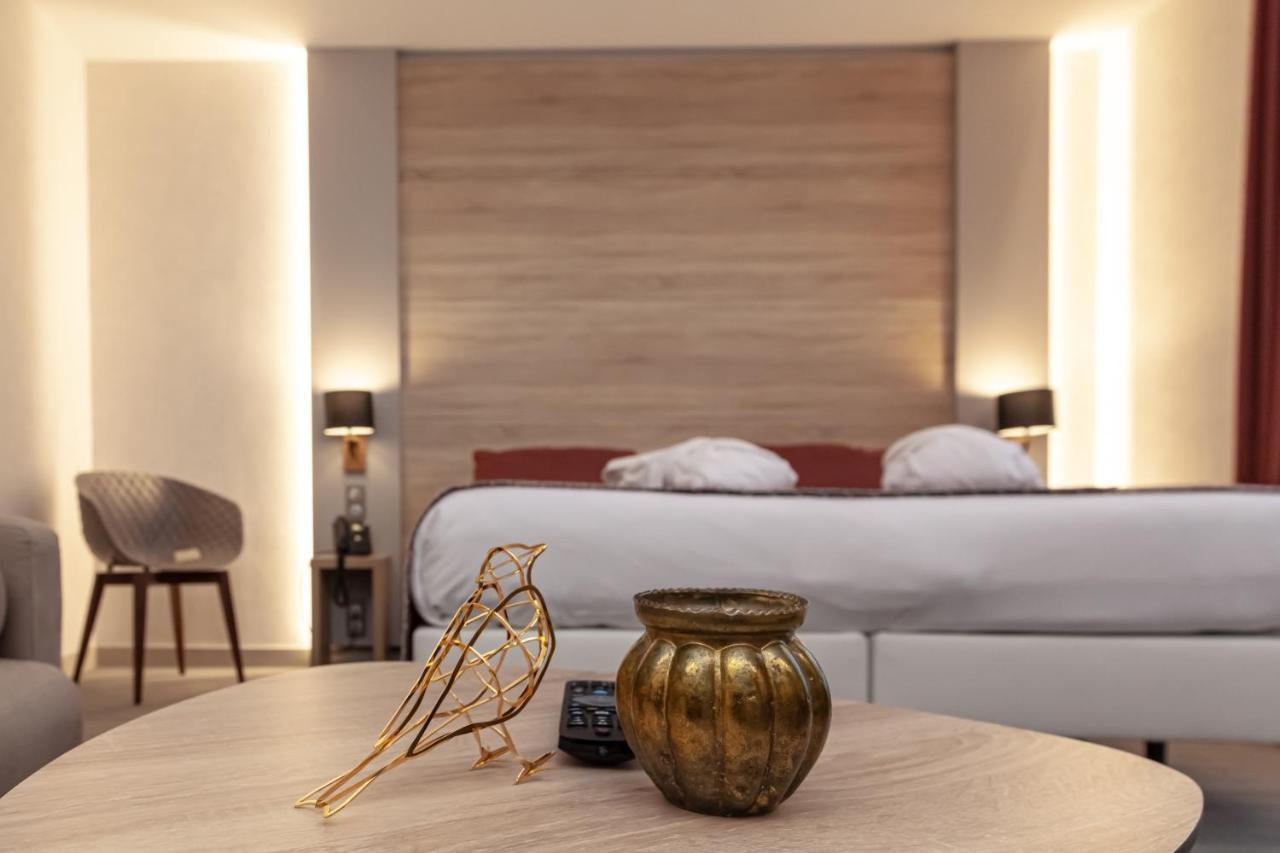 Logis Hotel Relais Saint Jacques - Chateauroux Déols エクステリア 写真