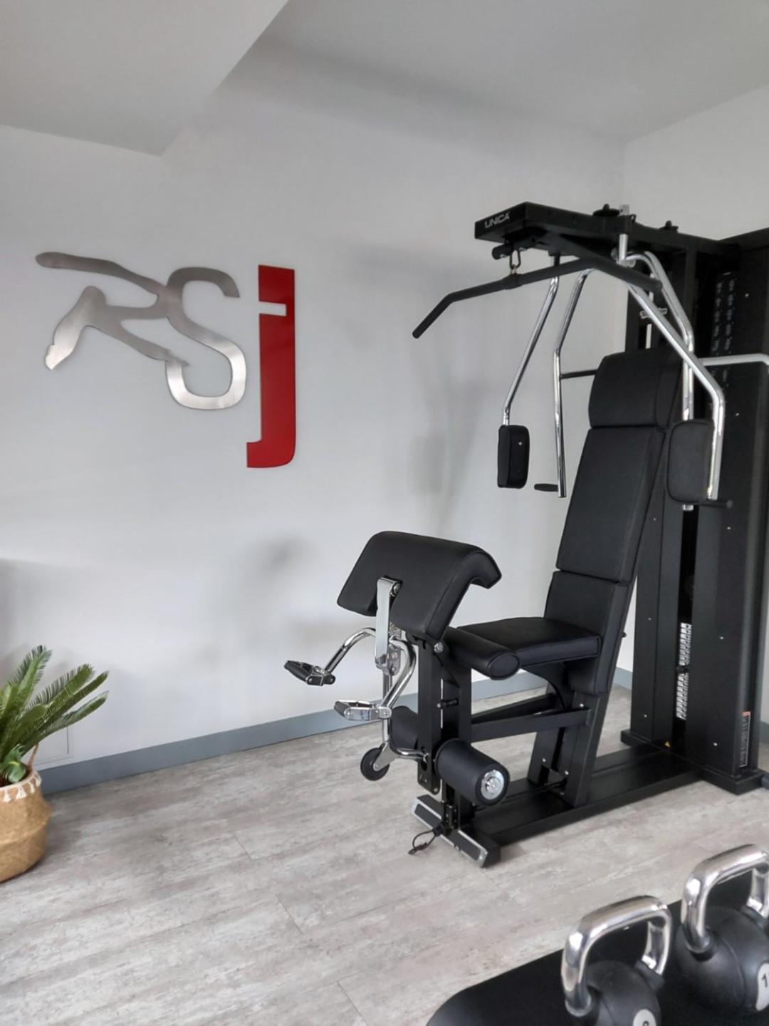 Logis Hotel Relais Saint Jacques - Chateauroux Déols エクステリア 写真