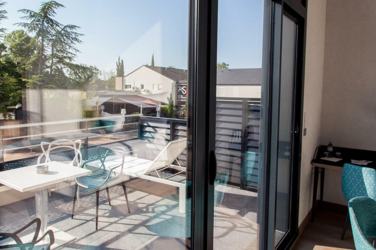 Logis Hotel Relais Saint Jacques - Chateauroux Déols エクステリア 写真