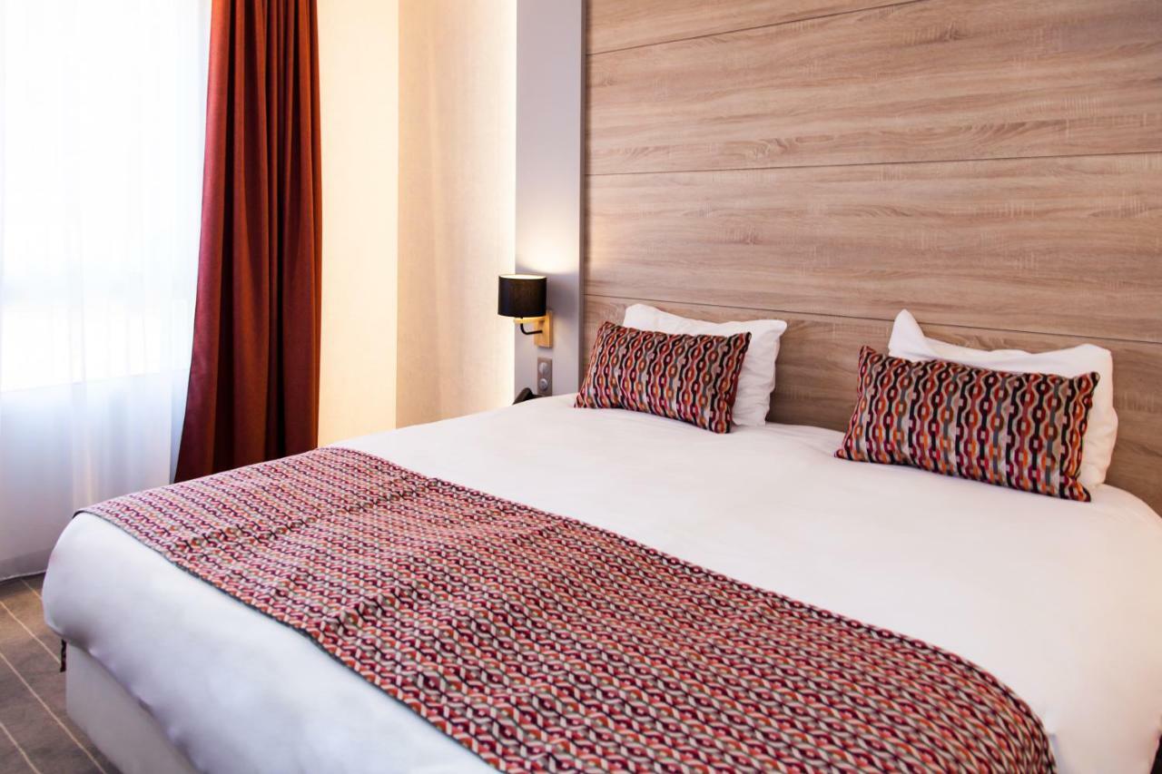 Logis Hotel Relais Saint Jacques - Chateauroux Déols エクステリア 写真